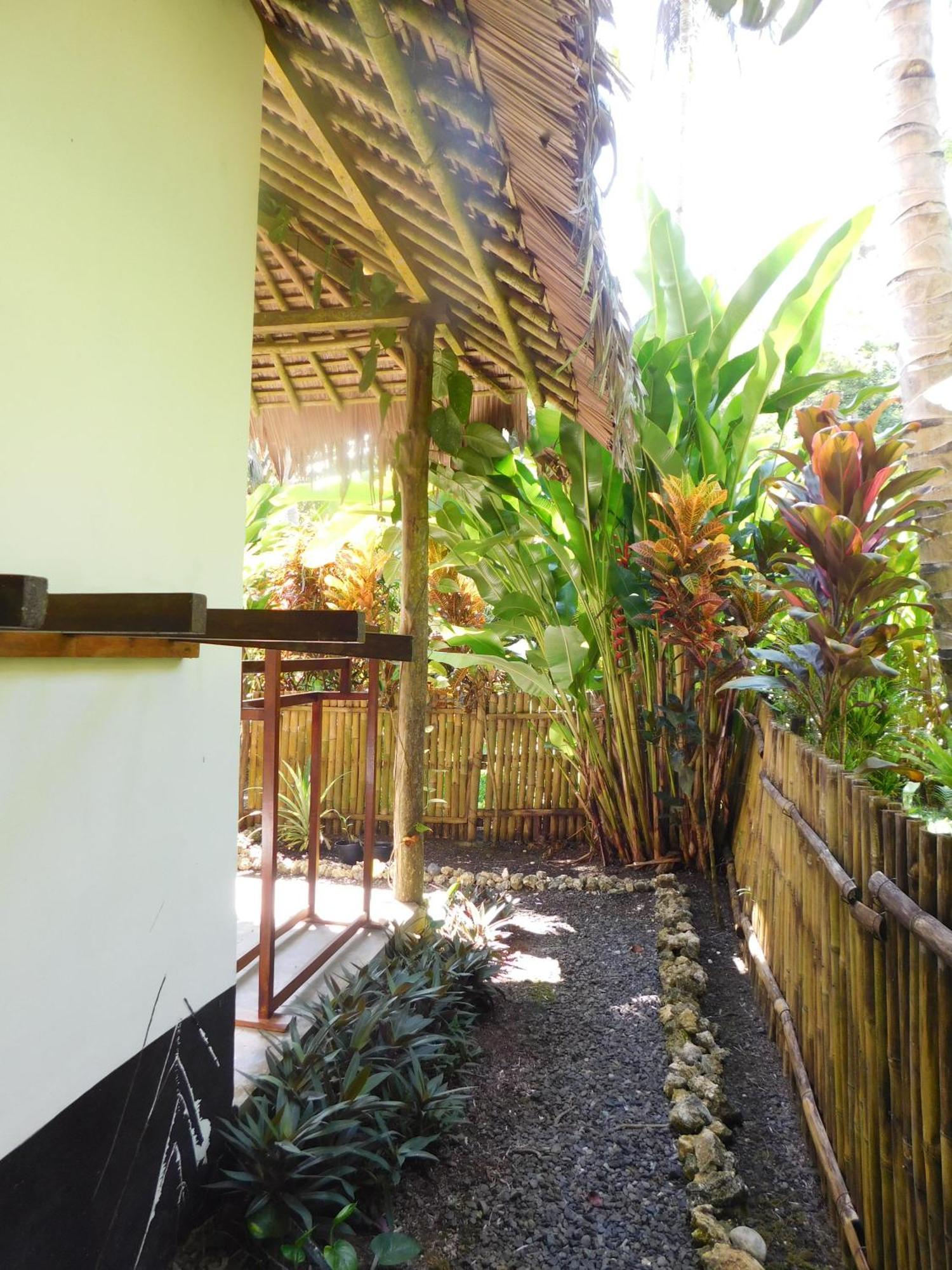 Rnv Eco Resort Bungalows Batukaras Exterior photo
